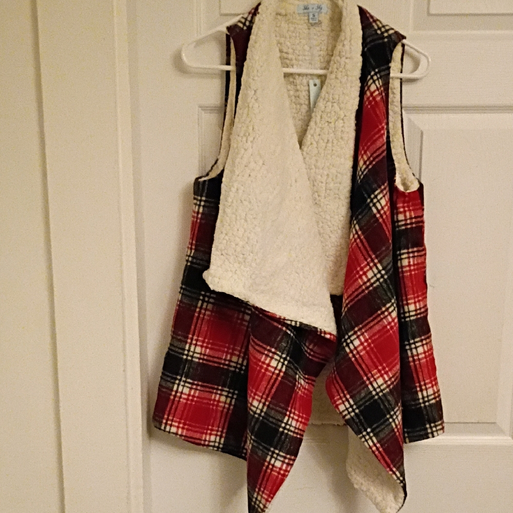 She + Sky Red and Black Plaid Vest